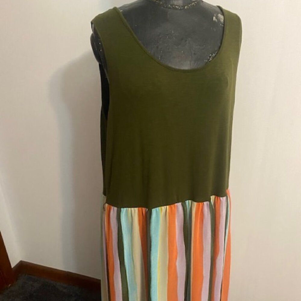 Ava & Viv Green bodice stripe bottom with ruffle maxi dress, size 2X